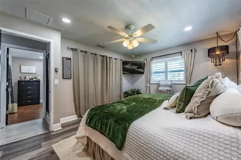 8193 128th Street Seminole FL 33776