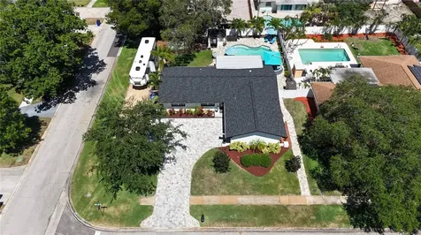 8193 128th Street Seminole FL 33776