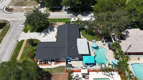 8193 128th Street Seminole FL 33776