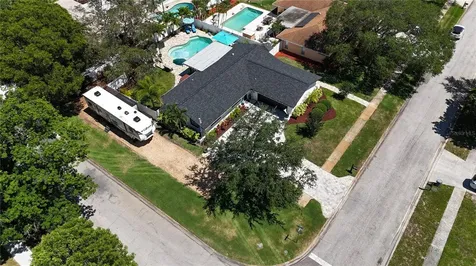 8193 128th Street Seminole FL 33776