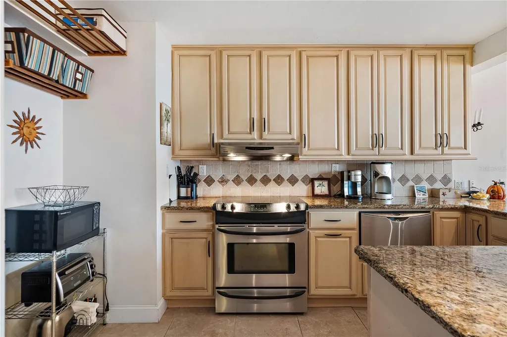 6357 Bahia Del Mar Boulevard St Petersburg FL 33715