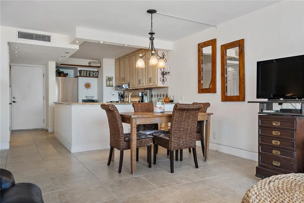 6357 Bahia Del Mar Boulevard St Petersburg FL 33715