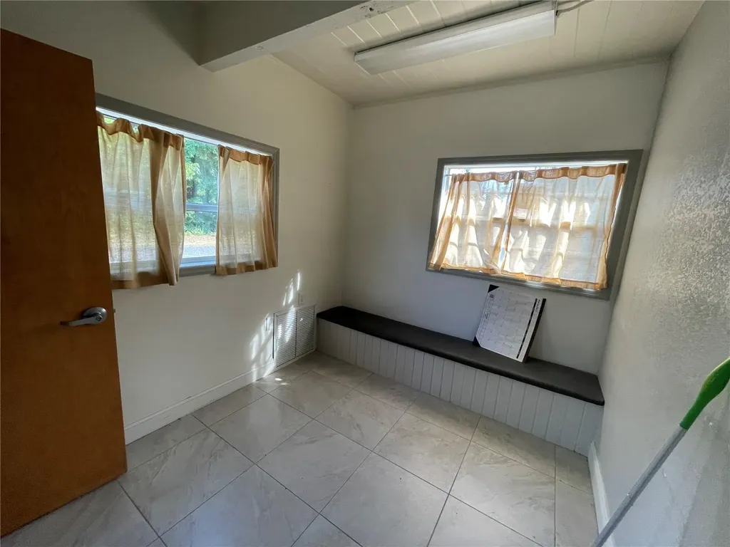 5205 Cr 171 - Sr 44 Wildwood FL 34785