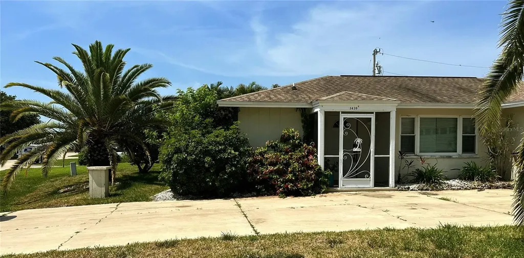 1420 SE 39th Street Cape Coral FL 33904