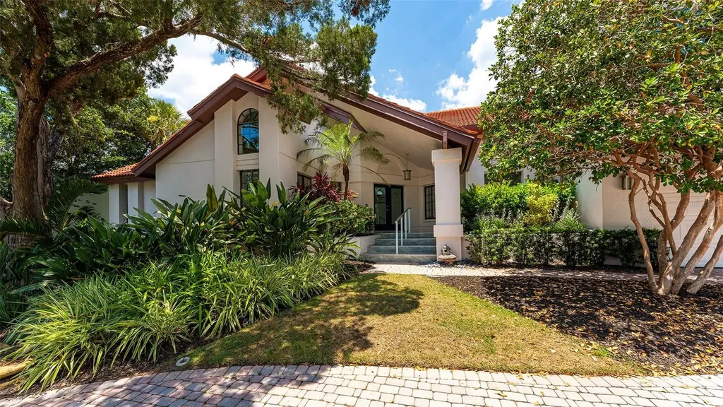 3140 Bayou Sound Longboat Key FL 34228