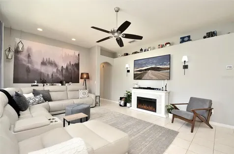 1088 Via Bianca Drive Davenport FL 33896