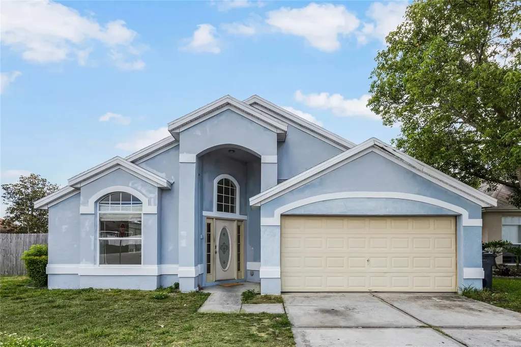 605 Rochester Loop Davenport FL 33897