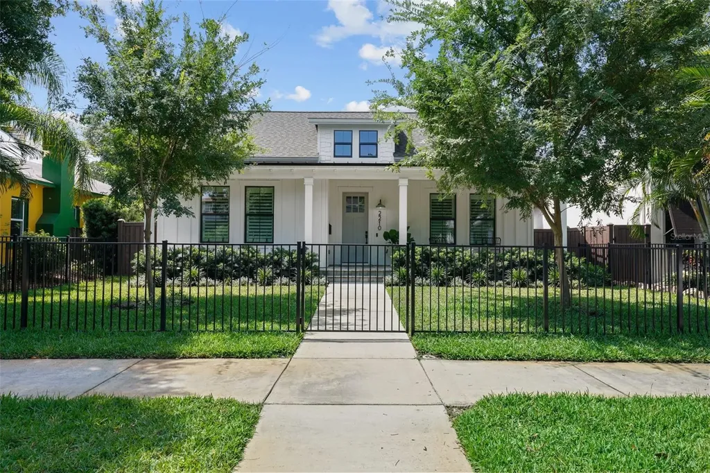 2210 Burlington Avenue N St Petersburg FL 33713