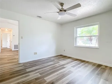 219 Lalla Lane Apopka FL 32712