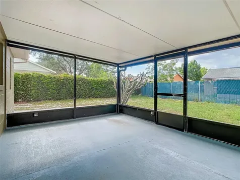 219 Lalla Lane Apopka FL 32712