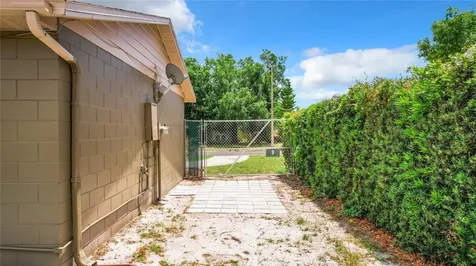 219 Lalla Lane Apopka FL 32712