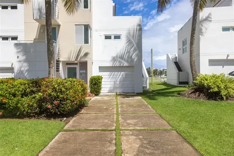 87 Villas De Golf Este Dorado PR 00646