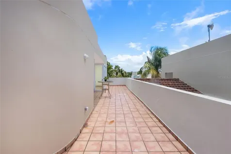 87 Villas De Golf Este Dorado PR 00646