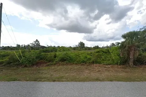 8592 Agate Street Port Charlotte FL 33981