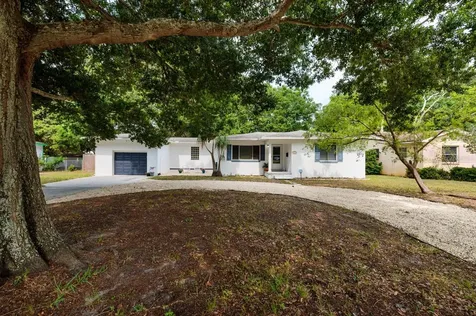 2620 49th Street N St Petersburg FL 33710