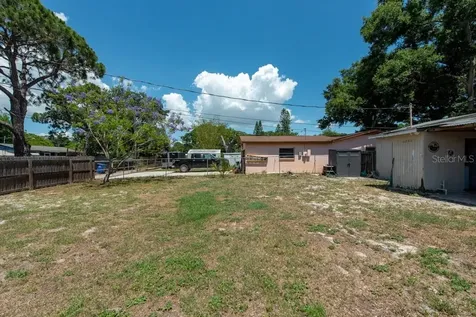 5735 Burlington Avenue N St Petersburg FL 33710