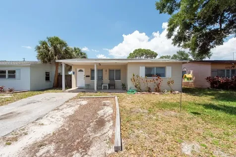 5735 Burlington Avenue N St Petersburg FL 33710