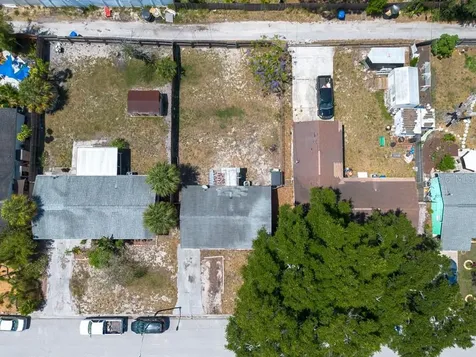 5735 Burlington Avenue N St Petersburg FL 33710