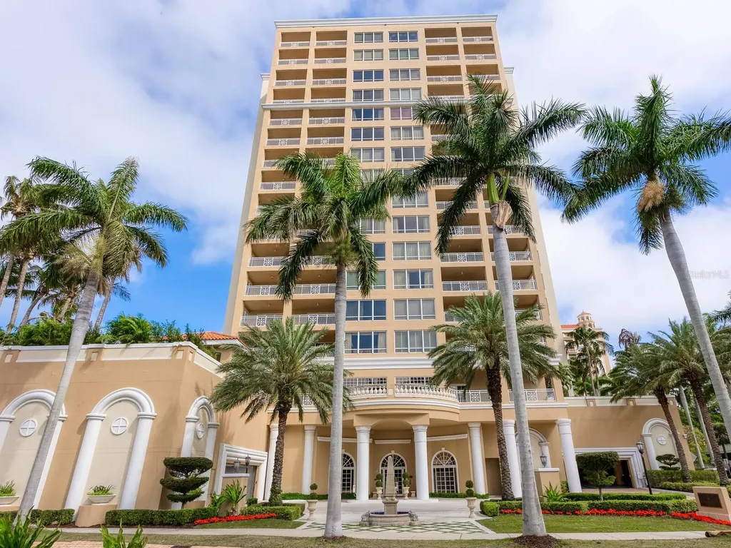35 Watergate Drive Sarasota FL 34236