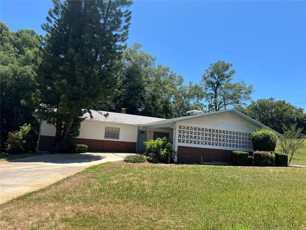 655 Disston Avenue Clermont FL 34711