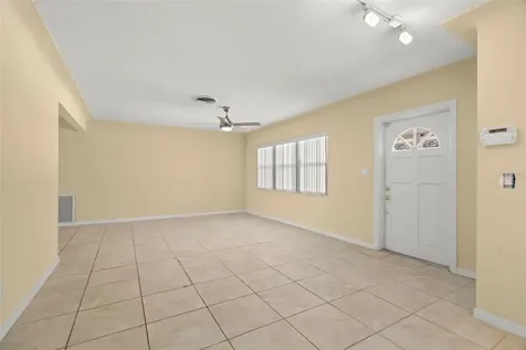 6860 12th Avenue N St Petersburg FL 33710