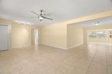 6860 12th Avenue N St Petersburg FL 33710