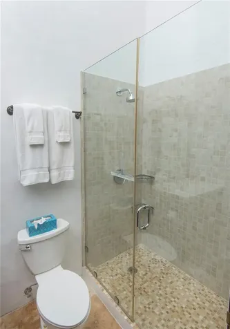 1 El Cerro Vieques PR 00765