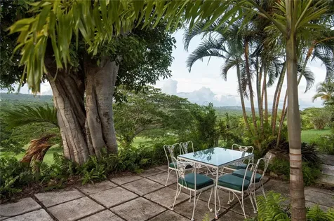 1 El Cerro Vieques PR 00765