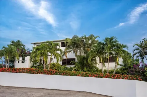 1 El Cerro Vieques PR 00765