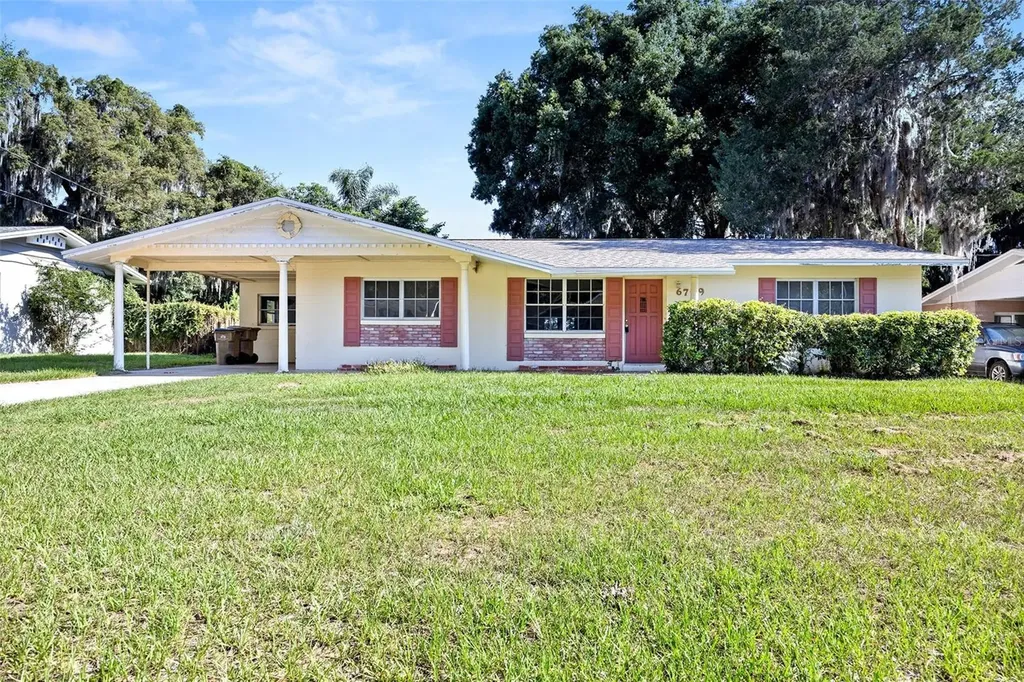 6709 Fern Circle Leesburg FL 34748