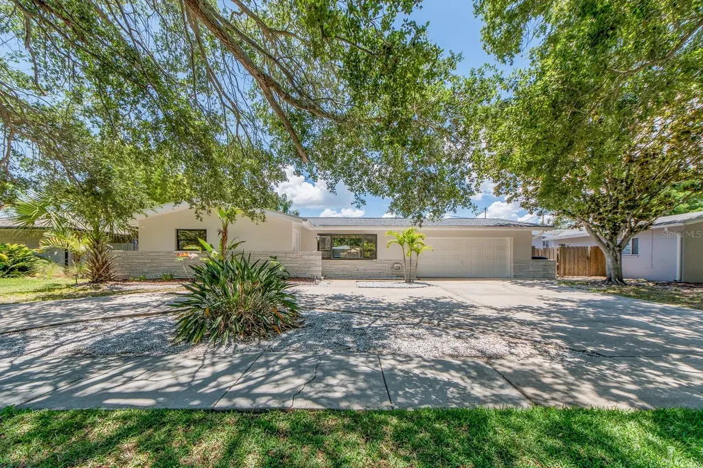 2315 St Charles Drive Clearwater FL 33764