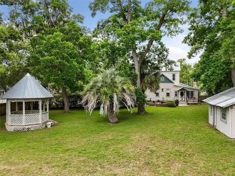 18409 High Springs Main Street High Springs FL 32643