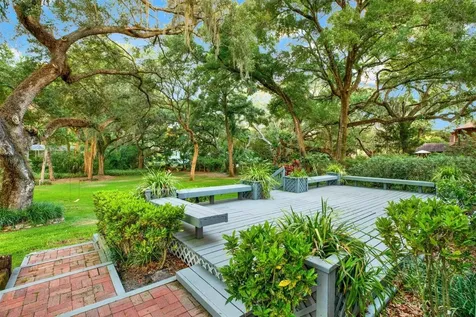 901 Oak Hollow Place Brandon FL 33510