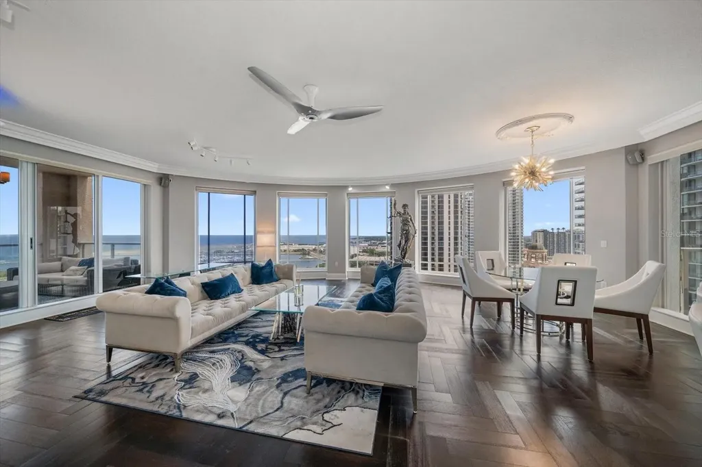 100 Beach Drive NE St Petersburg FL 33701