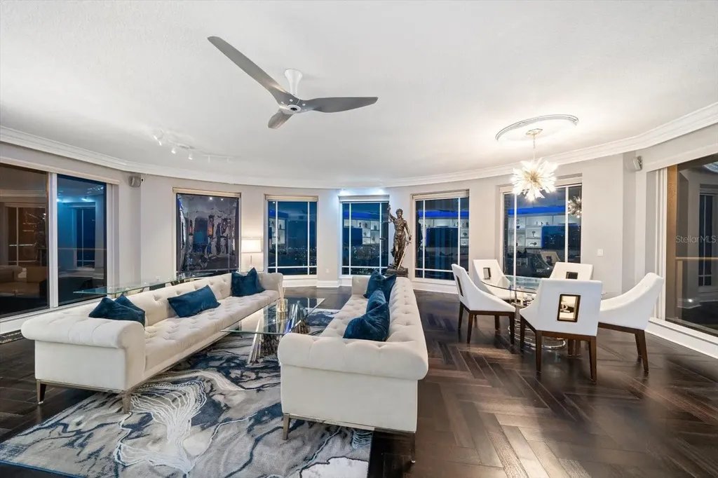 100 Beach Drive NE St Petersburg FL 33701