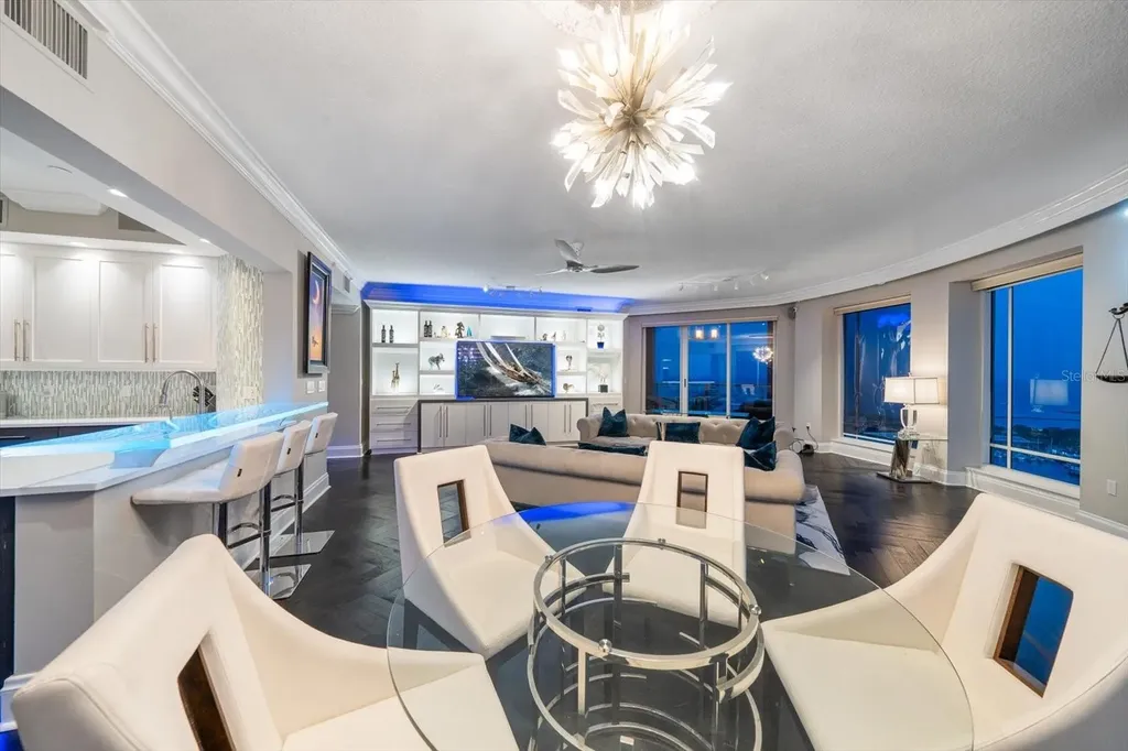 100 Beach Drive NE St Petersburg FL 33701