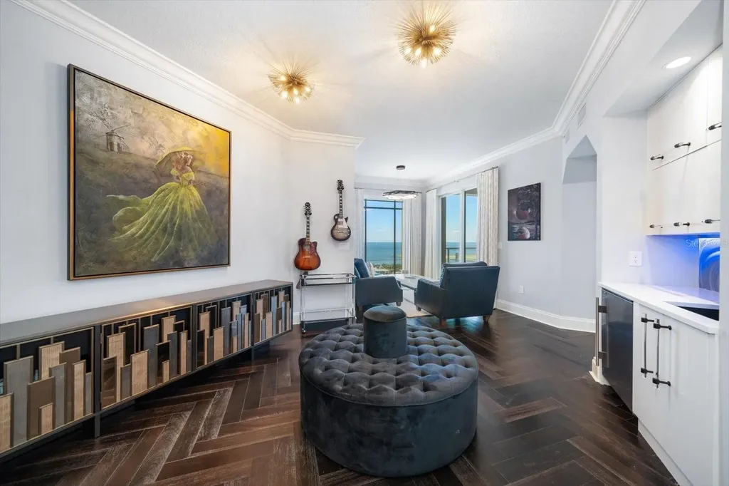 100 Beach Drive NE St Petersburg FL 33701