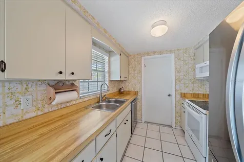 3304 Island Date Circle Sarasota FL 34232