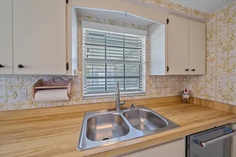 3304 Island Date Circle Sarasota FL 34232
