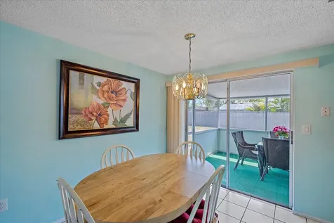 3304 Island Date Circle Sarasota FL 34232