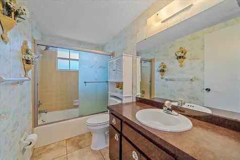 3304 Island Date Circle Sarasota FL 34232