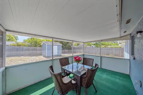 3304 Island Date Circle Sarasota FL 34232