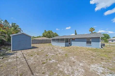 3304 Island Date Circle Sarasota FL 34232