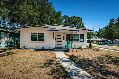 801 47th Avenue N St Petersburg FL 33703