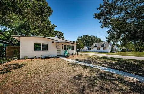 801 47th Avenue N St Petersburg FL 33703