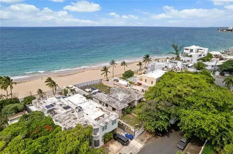 2021 Calle Italia San Juan PR 00911