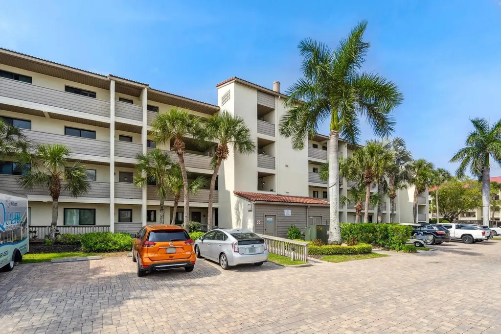 6236 Midnight Pass Road Sarasota FL 34242