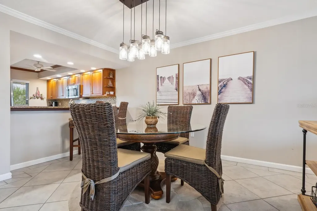 6236 Midnight Pass Road Sarasota FL 34242