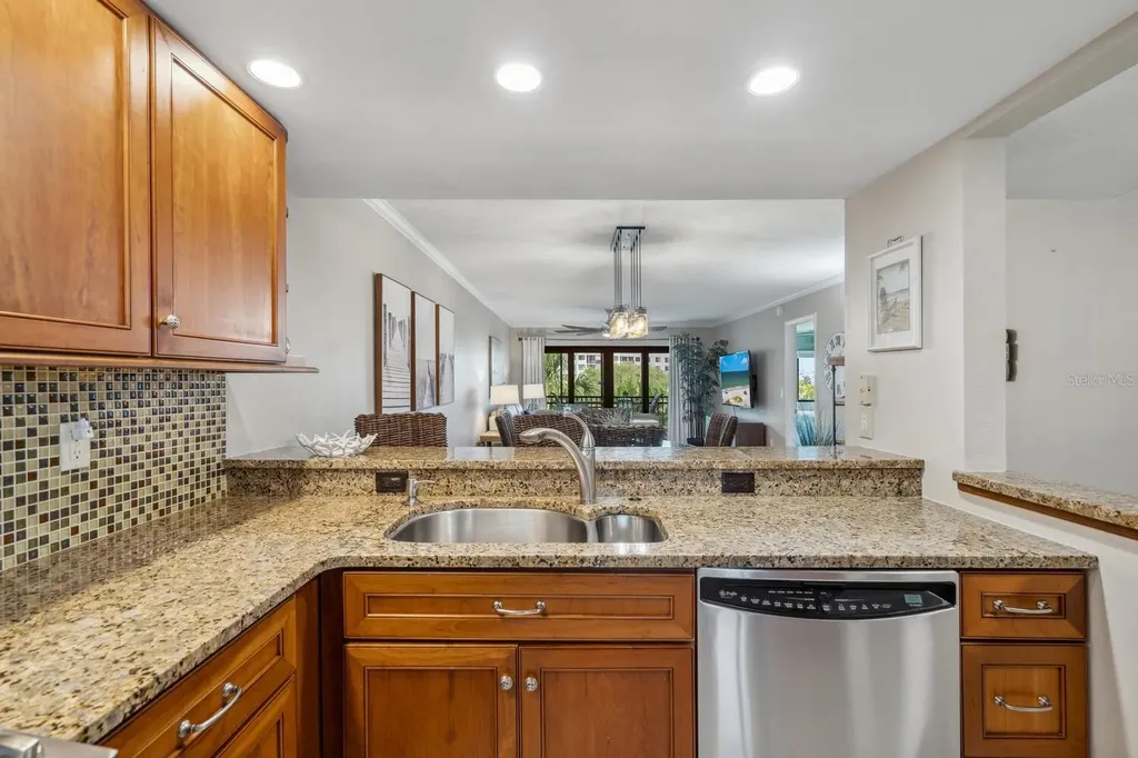 6236 Midnight Pass Road Sarasota FL 34242
