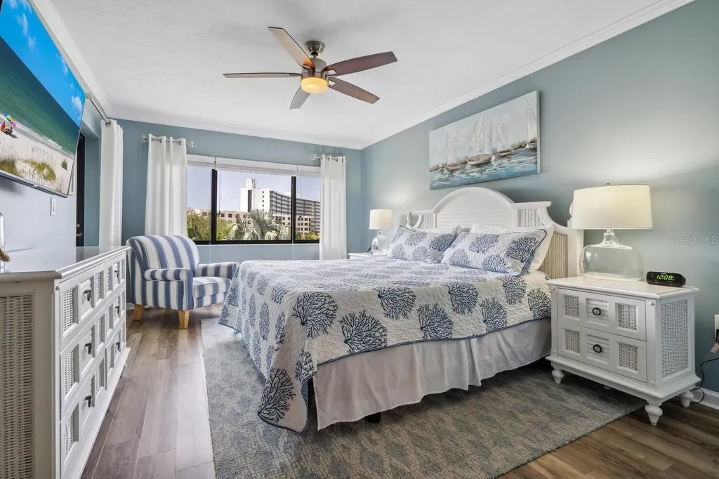 6236 Midnight Pass Road Sarasota FL 34242